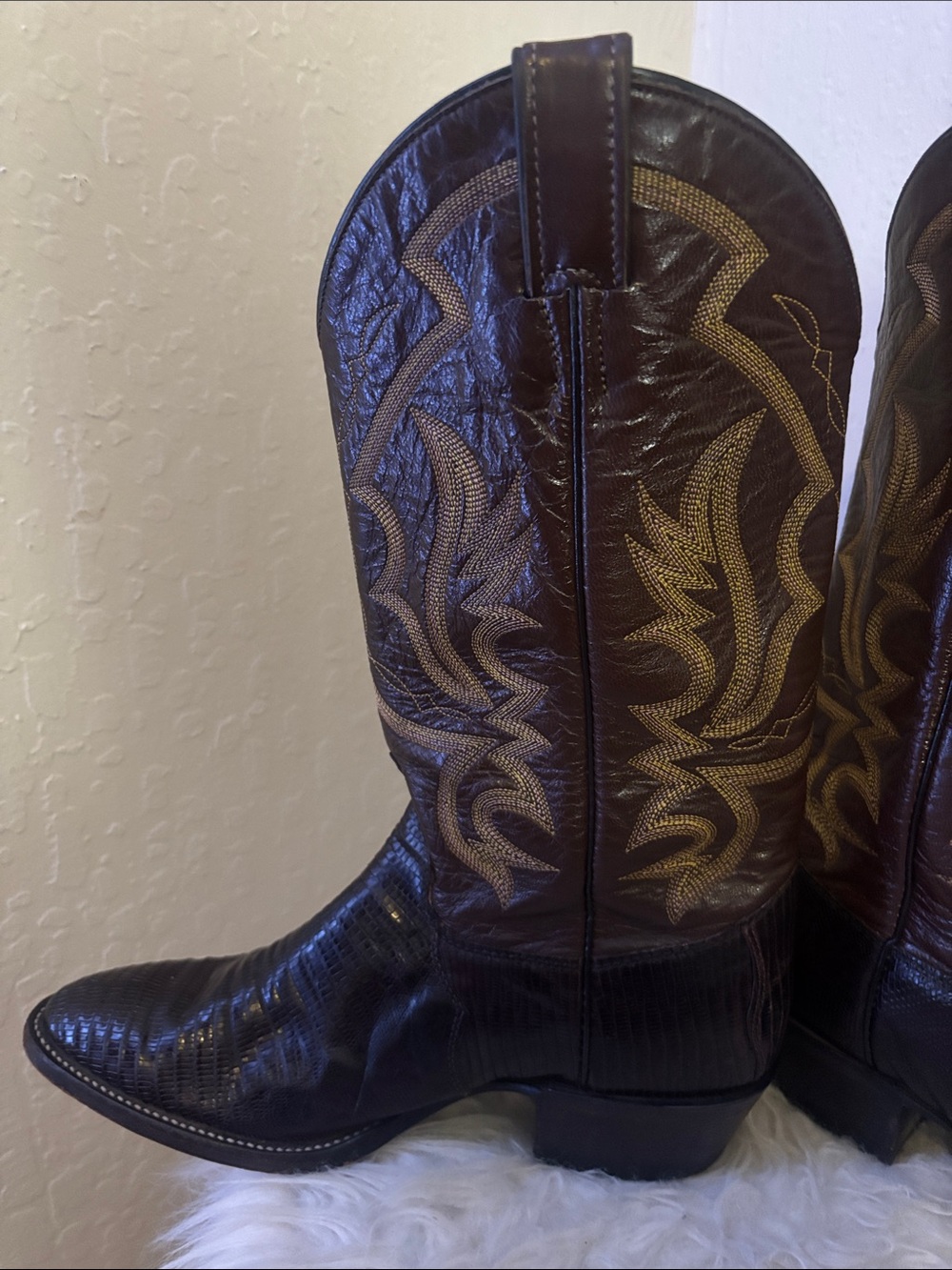 Dark Brown iguana / Teju Leather Cowboy Boots with Tan Stitching - Picture 3 of 12